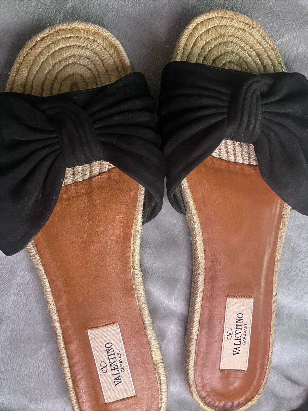 Valentino Garavani Black Bow Espadrille Slide with Tan Leather Insole